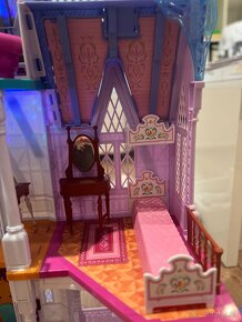 Disney Frozen 2 velky hrad - 6