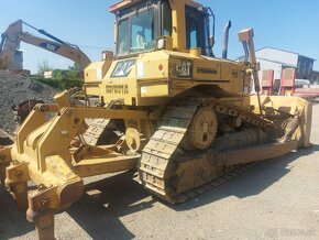 CAT D6 - 6