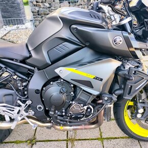 Yamaha MT-10 - 6