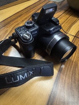 Panasonic LUMIX FZ38 v komplet balení s krabicou - 6