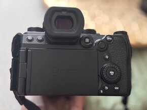 Panasonic Lumix DC-S5 Mark II + 2 objektívy - 6