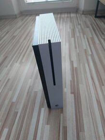 XBOX ONE S 1TB + 2x Ovládač + 7 hier - 6