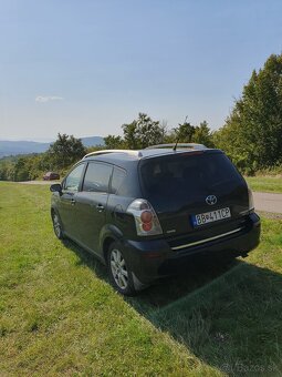 Toyota Corolla Verso 2.2 D-4D, 100 kW, 7-miestne - 6