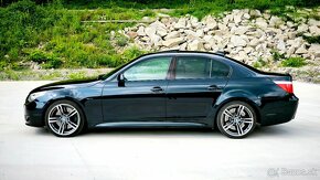 Bmw e60 550i Manual - 6