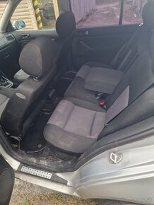 VW Golf iv 1,9 Tdi 96 kw - 6