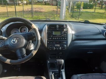 TOYOTA Rav 4 automat, benzín 4x4 - 6