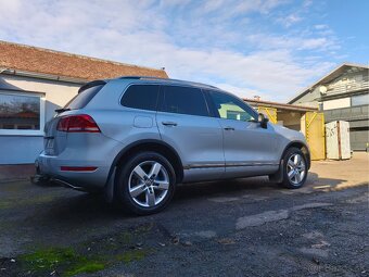 VW TOUAREG 3,0tdi 4x4-PANORAMA-TAZNE-KOŽA - 6