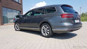 Volkswagen Passat Variant 2.0 TDI Highline BlueMotion - 6