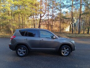 Toyota Rav 4 2,2D-4D 4x4 rok 2012,najeto:156.795 km, NovéCZ - 6