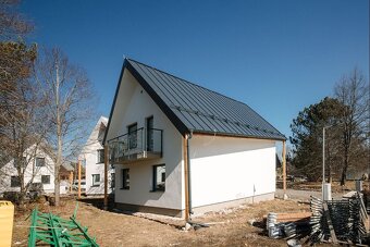 NA PREDAJ SKOLAUDOVANÉ chatky a rodinné domy v relax centre - 6