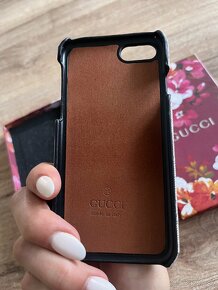 Gucci kryt na iphone 6,7,SE - 6