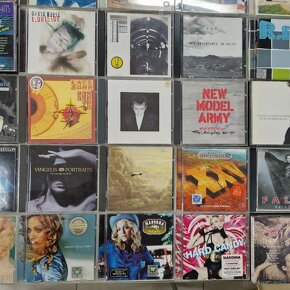 CD-čka..SCORPIONS,U2,NIGHTWISH,NIRVANA,ILL NINO,MYSTC CIRCLE - 6