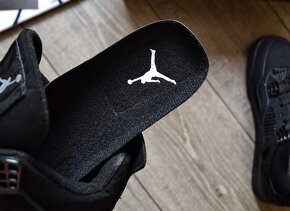 Nike Air Jordan 4 'Black Cat' - 6