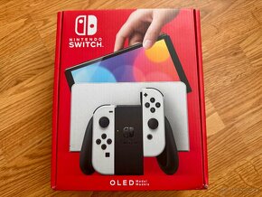 Nintedo Switch OLED + HORI Split Pad Pro - 6