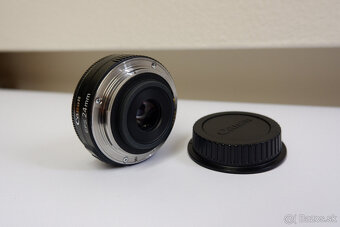 Canon EF-S 24mm f/2.8 STM - 6