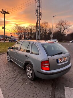 Skoda Fabia 1.4i - 6