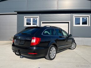 Škoda Superb 2.0TDI 4x4 panorama,ťažné,xenon - 6