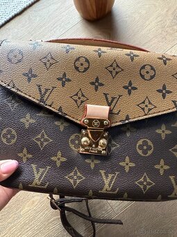 Louis Vuitton - 6