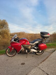 Honda 1200 VFR - 6