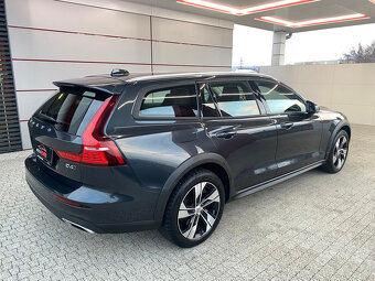 Volvo V60 Cross Country 2.0 D4 190 AWD A/T - 6