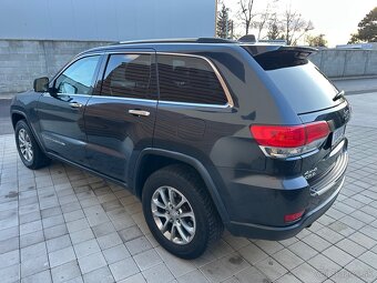 Jeep Grand Cherokee (WK2) - 6