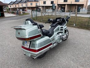 Honda Gold Wing 1500, edice 50 let - 6