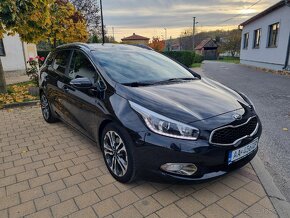 Kia Ceed Sporty Wagom 1.6 CRDI Platinium - 6