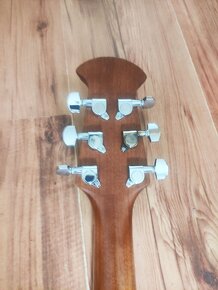 Elektro akustická gitara typu Ovation, slim telo - 6