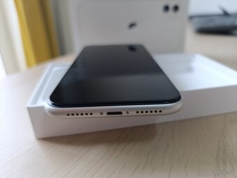 iPhone 11, white, 128GB - 6