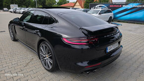 Porsche Panamera 4 A/T - 6