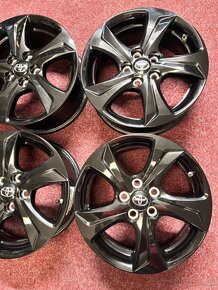 5x114,3 R15 Originál Toyota Yaris ze senzory 2022 - 6