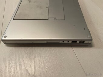 Apple MacBook Pro  C2D 15” 2008 - 6