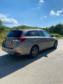 Toyota Auris Touring Sports 1.6 l Valvematic - 6