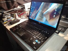 HP DV7. i7 8 x2,8 GHz. 17,3 LED HD+. 750 GB. RAM 6 GB. - 6