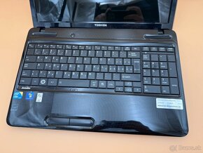 Notebook 15,6" TOSHIBA.Intel i5-M430 2x2,27GHz.8gb ram.SSD - 6