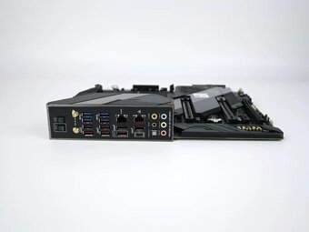 ASUS ROG Crosshair VIII Hero (sc. AM4) - 6