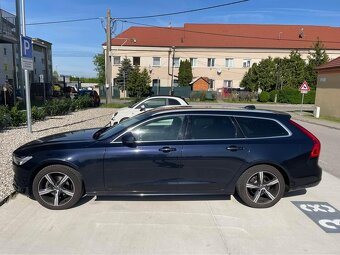 Volvo V90 D4 2019 momentum advanced TOP STAV - 6