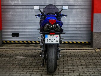 Yamaha FZ6 / Fazer - 6