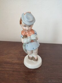 Royal dux dievča s rukavicami a dáždnikom porcelánová soška - 6