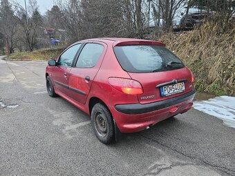 Peugeot 206 1,4 benzin 55 kw 550€ - 6