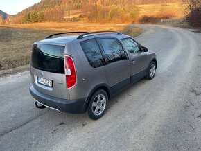 Skoda Roomster Scout - 6