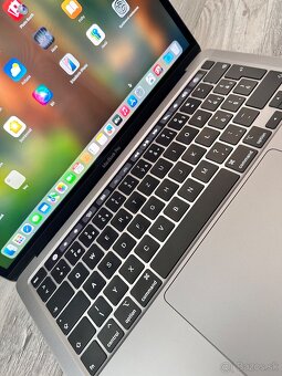 MacBook Pro 2020 nový - 6