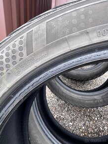 Predám zimné pneumatiky Kumho 235/45 R18 - 6