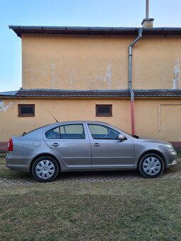 Škoda Octavia 1.6 TDI DSG - 6