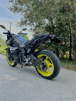 Yamaha MT10 - 6