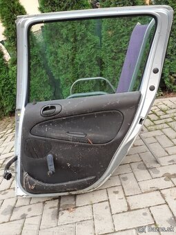 Predam zadne dvere na peugeot 206 SW kombi rok 2003 - 6