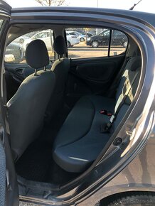 Toyota Yaris 1,0 VVT-i, 2005 - 6