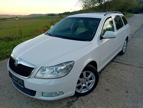 ŠKODA  OCTAVIA COMBI II 2.0 TDI CR XENON NAVI MODEL 2012 - 6