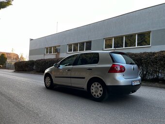 Volkswagen Golf 5 - 6