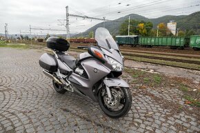 Honda Pan european ST 1300 - 6